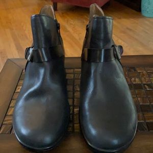 Easy Spirit ankle boots
